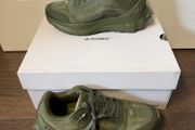 Alo runners size 6uk