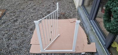 BabyDan Premier Pressure Indicator Gate, White