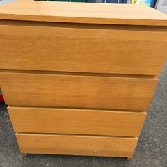 chest of drawers