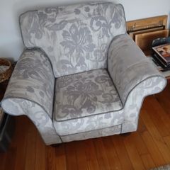 2 armchairs
