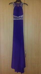 Stunning figure hugging debs / ball dress
