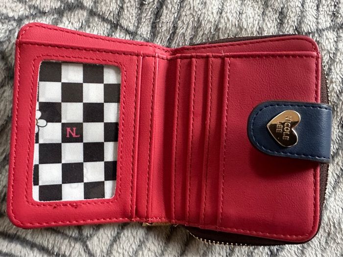 Nicole Lee wallet USA