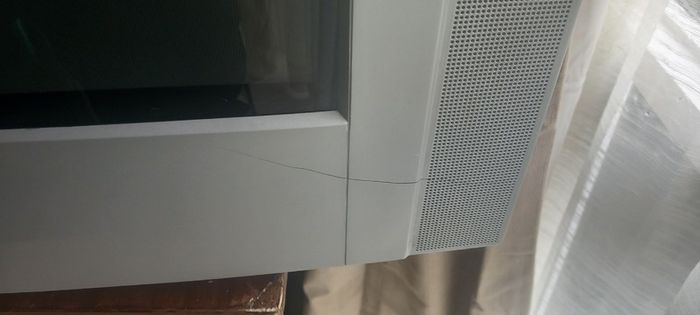 32" old / vintage / retro CRT TV