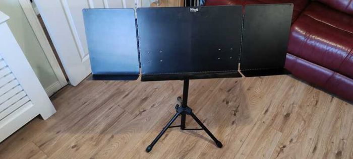Music stand