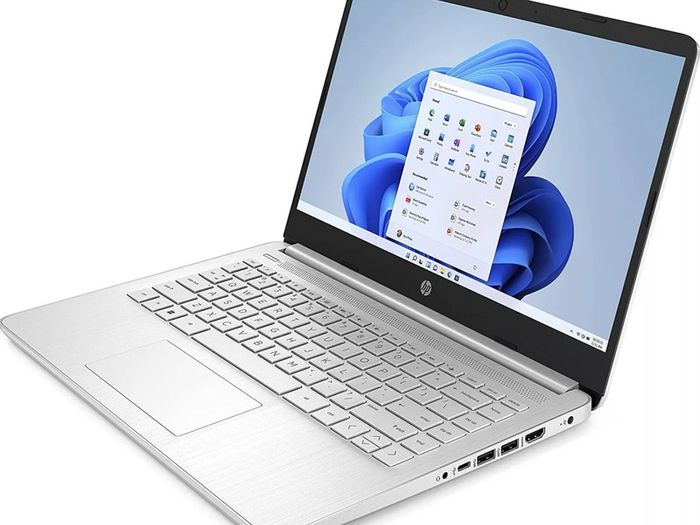 Windows 11 HP 14" Laptop Ryzen 5-5500U 2.1GHz CPU, 8GB DDR4 Memory 256GB NVMe Storage Like New