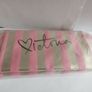 New Victoria Makeup Bag Image 3