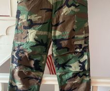 Helikon M65 woodland size US 32/32, UK 34/34