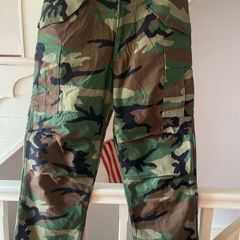 Helikon M65 woodland size US 32/32, UK 34/34