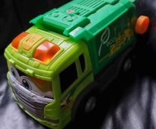 Garbage truck