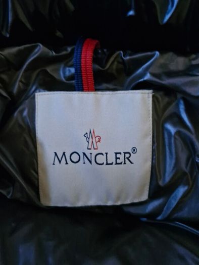 Moncler maya