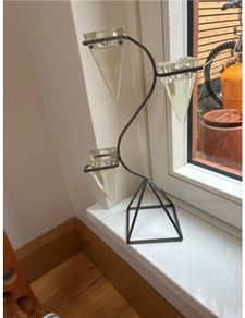 Tea light holder