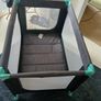 travel cot Image 3