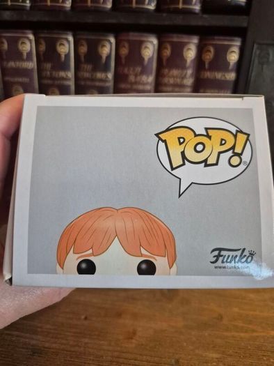 Funko Pop! Ron Weasley 71 , Hogwarts Uniform (Mint, Never Opened)