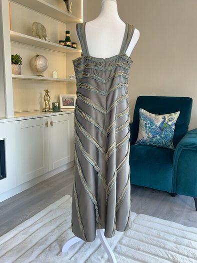 Elegant Ladies Special Occasion Dress with Bolero. Size UK 14 / EU 42