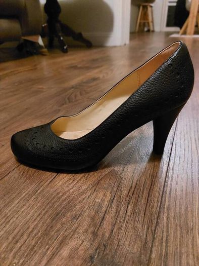 Clarks cushion-NEW- UK7