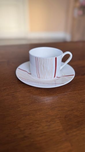Bone China Tea set serves 8