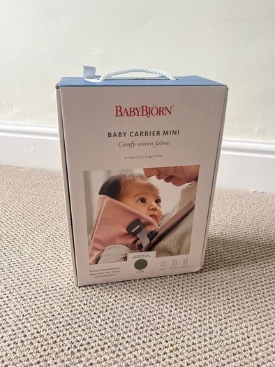 Babybjorn mini - baby carrier
