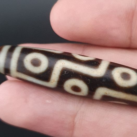 Antique Himalayan 9 Eyes Agate Dzi Bead Amulet