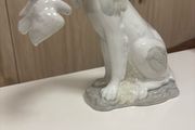 Vintage porcelain hunting dog figurine with a bird in its mouth, made by D'Art SA in Spain