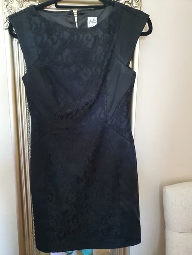 Black dress size 8