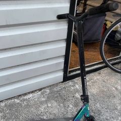 Kids stunt scooter