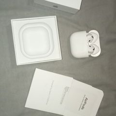 airpod 4 pro noise cancelling