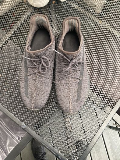 mens trainers Yeezys