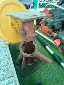 vintage screw jack