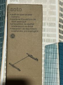 Soto drawer rails