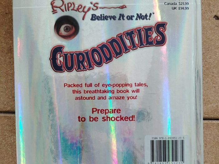 Ripley's Believe It or Not! Curioddities Book - True 1st Edition (2007)