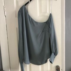 Ladies stunning top size 10