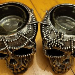 Skeleton tea light holders