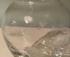 Duiske Irish etched glass vase with original sticker