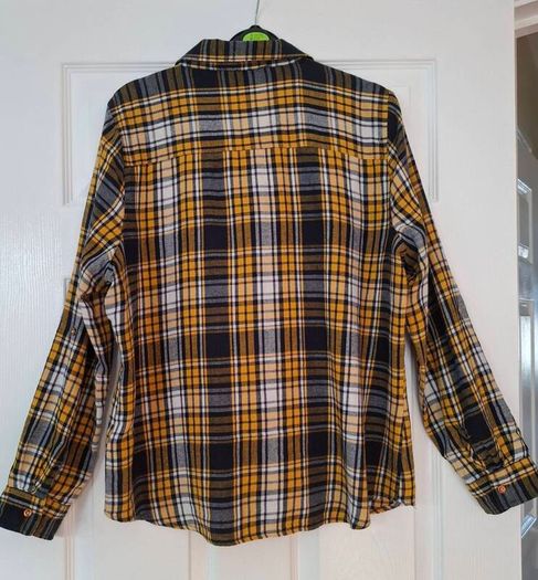 Ladies shirt Size 16