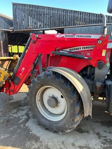 MF 956 loader