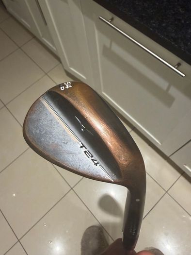 Taylor made T24 Copperhead 54 degree wedge, 6 months old