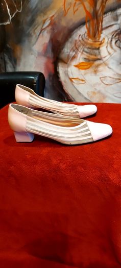 I love Comfort  Shoe's