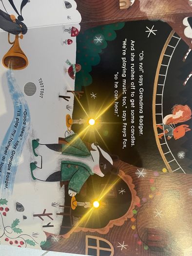 Kids book Christmas light and sounds book brand new