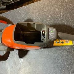 Husqvarna 115iH45 Hedge utter bat, & Charger