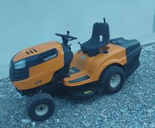 Cub Cadet Lawnmower