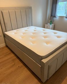 Double/King Size Bed Frame With Mattress
