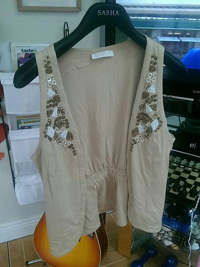 10  Euro Each.Size 12