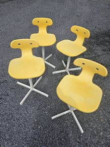 4 Kids chairs (adjustable)