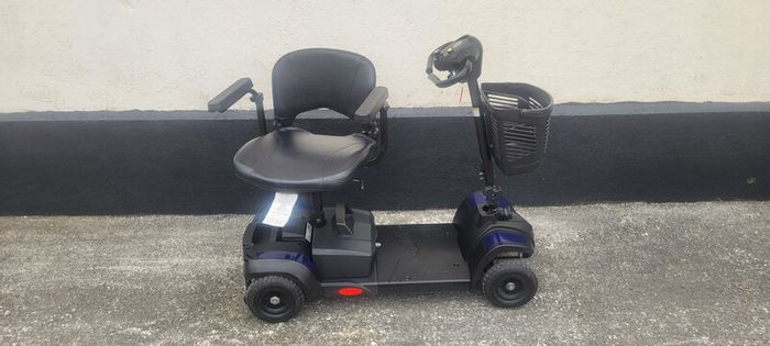 Drive DeVilbiss Mobility Scooter Excellent Condition