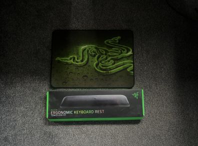 Razer Mousepad and Keyboard Rest Combo