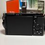 Sony ZVE-10 + Sony E 18-105mm f/4 lens (cage and 5 batteries) Image 6