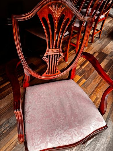 Beautiful Table and Chairs