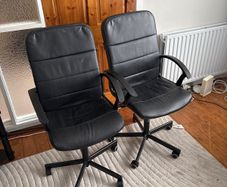 2 desk chairs