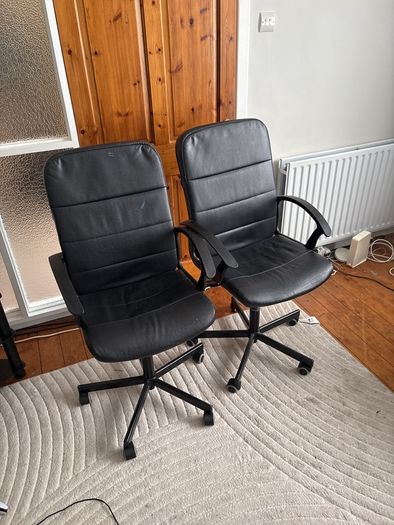 2 desk chairs