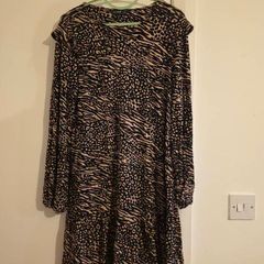 Print dress cream and black